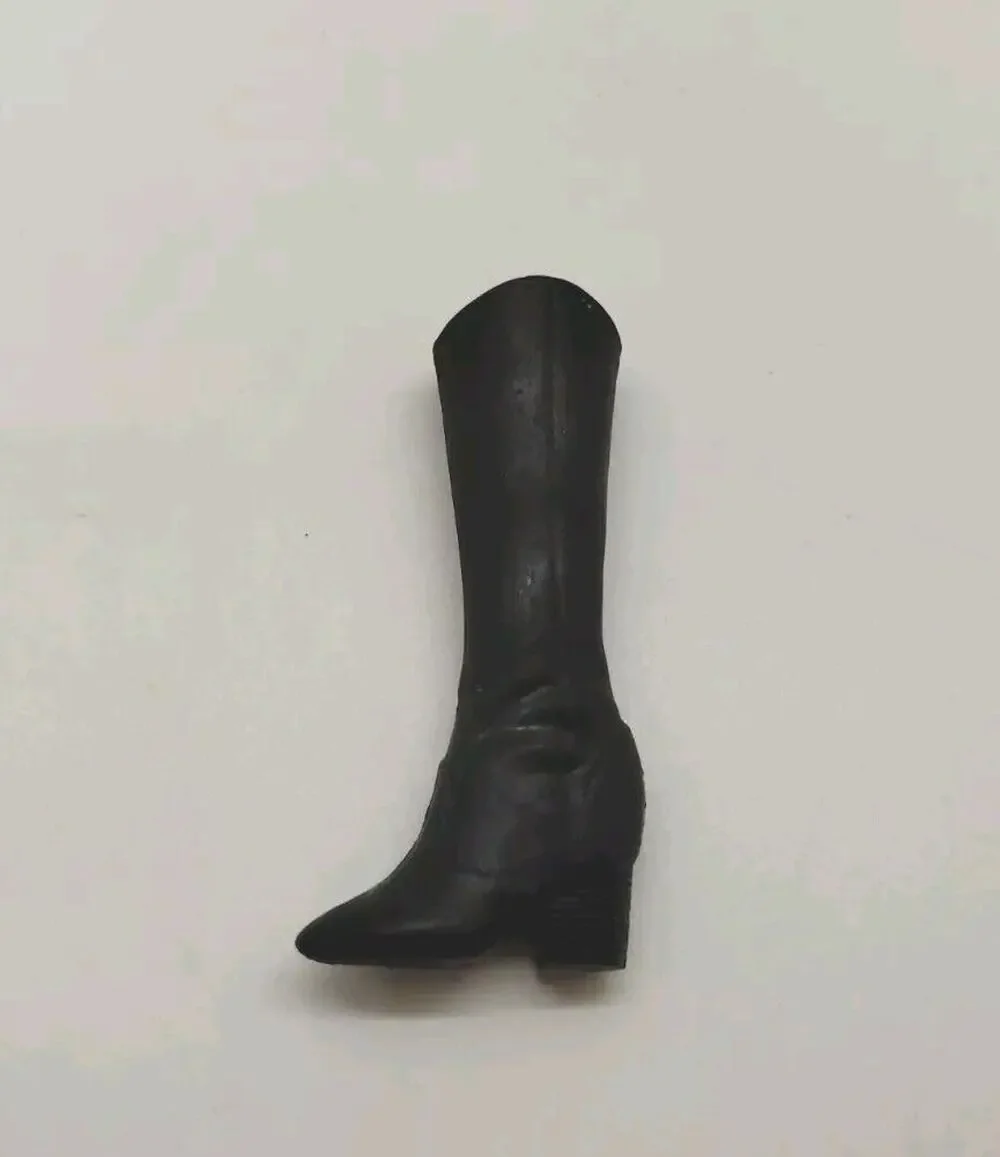 1 -Mattel Barbie Doll Fashionistas Fashion Fever BLACK TALL SKINNY BOOT - 1 Boot